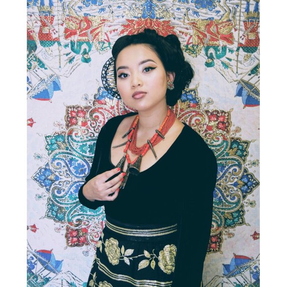 Blue Red Floral Filigree Clip on Earrings Vintage Jewelry - Picture 3 of 8